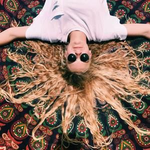 Meet your Posher, Abigail